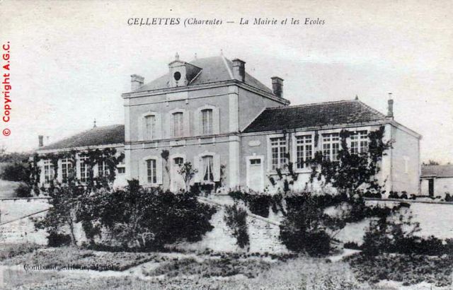 Cellettes - La Mairie et les Ecoles.jpg